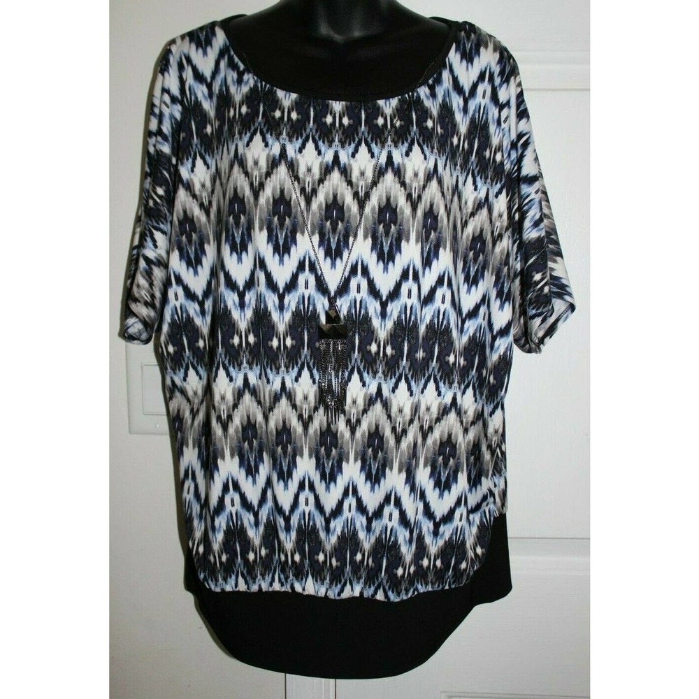AGB Woman 1x Dolman Sleeve Blouse Necklace